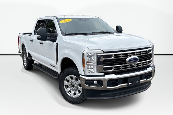 2024 Ford SUPER DUTY F-250 SRW XLT | Cam | USB | Bluetooth | Cruise