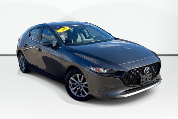 2019 Mazda 3 Sport GS | Leather | Roof | Nav | Cam USB