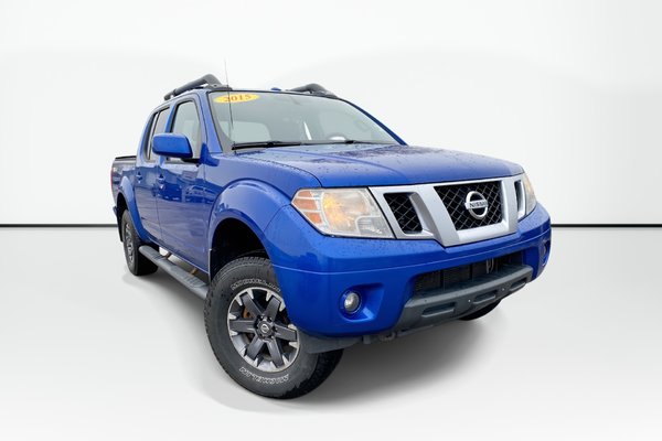 2015 Nissan FRONTIER PRO-4X | Leather | HtdSeats | Bluetooth | Nav