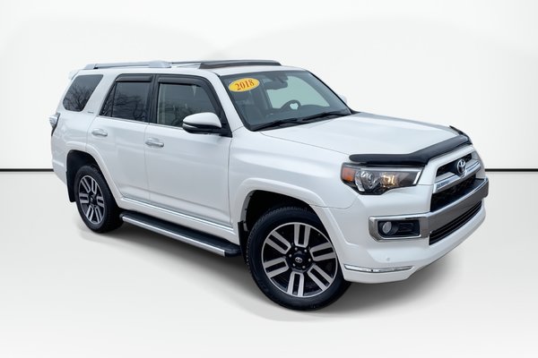 2018 Toyota 4RUNNER SR5 | 4WD | V6 | Bluetooth