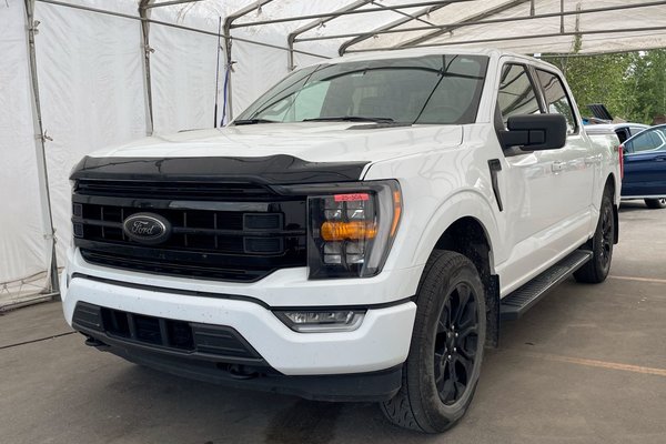 F-150 XLT BLACK APP PKG CREW 4X4 *302A* TOIT NAV CARPLAY