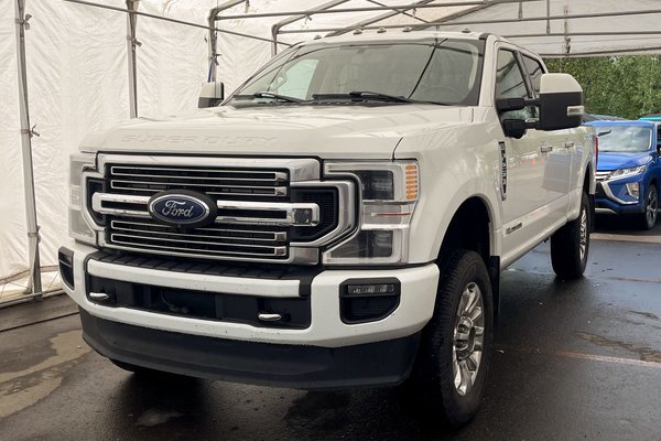 F-250 LIMITED FX4 CREW 4X4 *DIESEL* TOIT *PNBV 9990 LBS