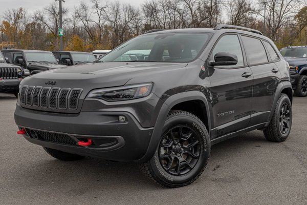 Cherokee TRAILHAWK ELITE 4X4 *TOIT* NAV *GR. REMORQ* PROMO