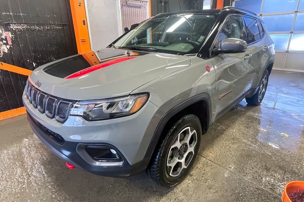 Compass TRAILHAWK 4X4 *TOIT* NAV SIÈGES / VOLANT CHAUFF