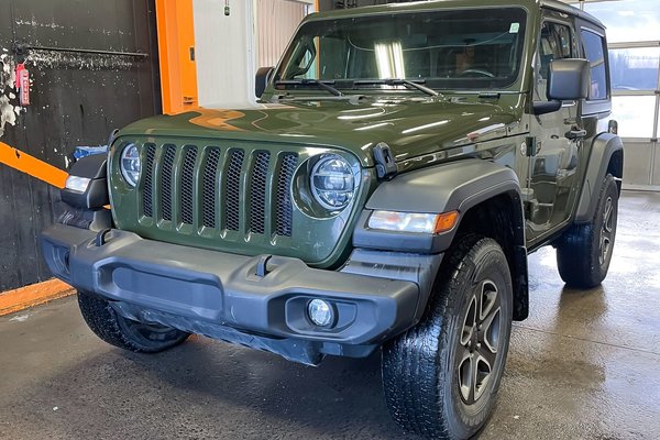 Wrangler SPORT 4X4 GR TECH *SIÈGES / VOLANT CHAUFF* CARPLAY