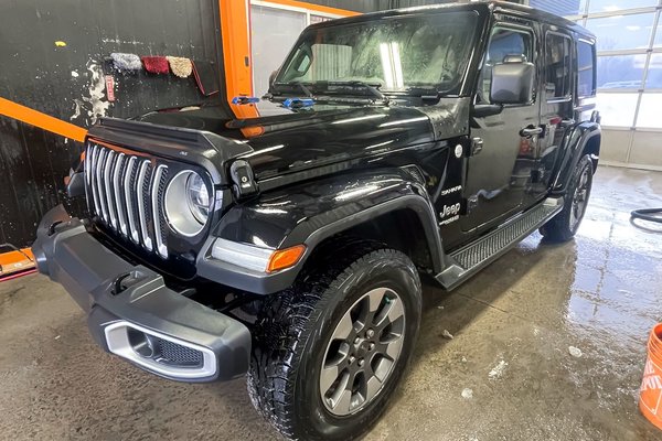 Wrangler SAHARA 4X4 V6 *TOIT SKY* GR REMORQ CUIR CARPLAY