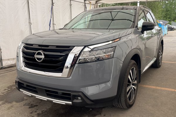 Pathfinder PLATINUM 4X4 *TOIT* CUIR *7 PLACES* NAV *BOSE* HUD