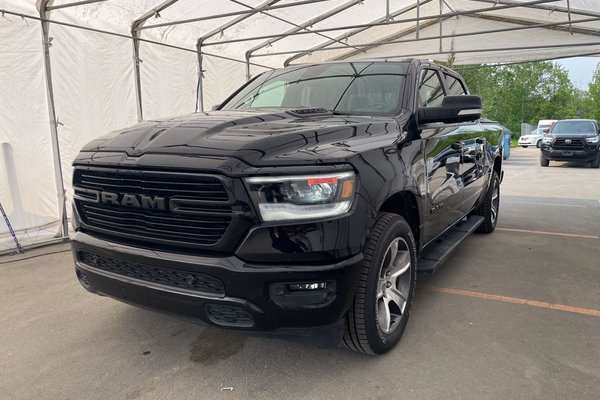 1500 SPORT CREW V8 4X4 *SIEGES CHAUF* CARPLAY*DIFF 3.92