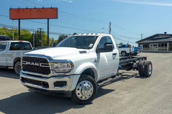 5500 Chassis SLT DRW 4X4 DIESEL *GR REMORQ MAX* PTO CARPLAY