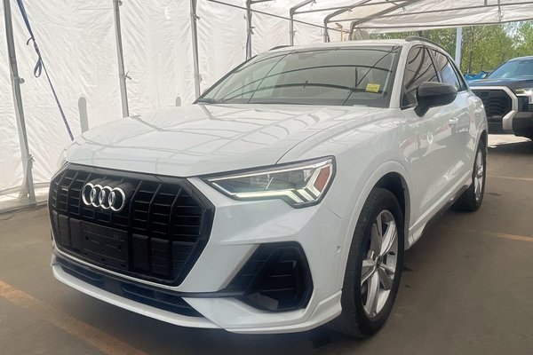 Q3 TECHNIK QUATTRO *BLACK OPTICS* TOIT* NAV CUIR