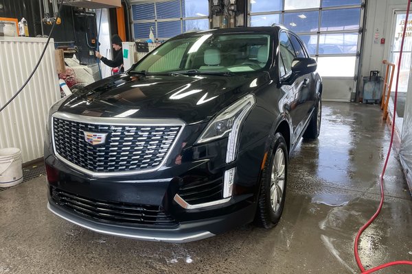 XT5 PREMIUM LUXURY AWD *TOIT* CUIR SIÈGES CHAUFF BOSE