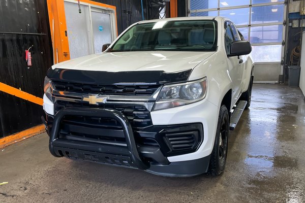 Colorado WT 4X4 *GR. COMMODITÉ* BLUETOOTH EZ-LIFT A/C USB