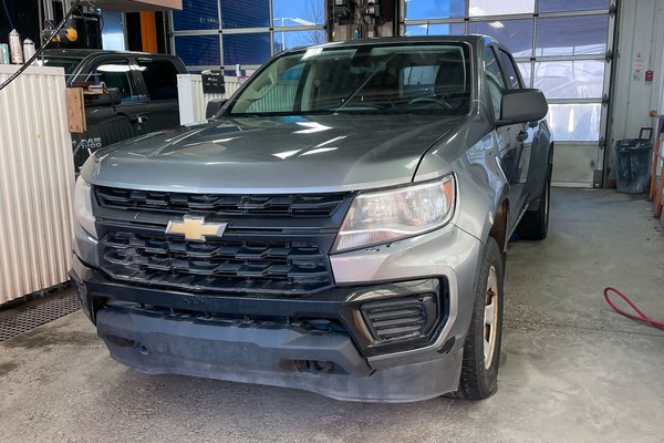 Colorado WT CREW 4X4 V6 *GR REMORQ* BOITE 6.2 GR COMMODITÉ