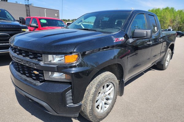 Silverado 1500 WT Z71 4X4 V8 *GR REMORQ* CARPLAY BEDLINER USB