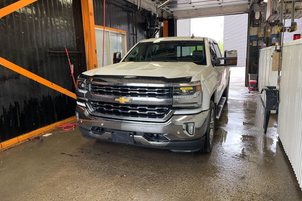 Silverado 1500 LTZ CREW 4X4 V8 *NAV* CUIR SIÈGES VENT BOSE