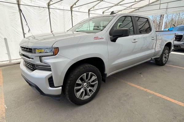 Silverado 1500 RST CREW 4X4 V8 *GR REMORQ* SIÈGES / VOLANT CHAUFF