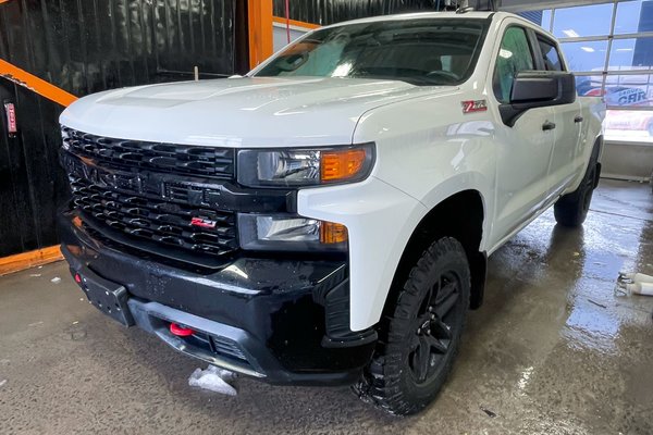 Silverado 1500 CUSTOM TRAIL BOSS CREW 4X4 *CARPLAY* BEDLINER WIFI