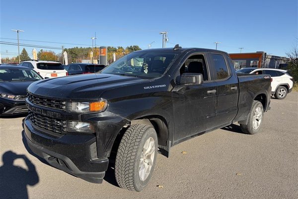 Silverado 1500 CUSTOM 4X4 *GR REMORQ* CARPLAY DIFF AUTO BOITE 6.6
