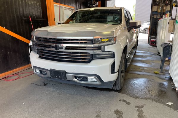 Silverado 1500 HIGH COUNTRY CREW 4X4 DIESEL *TOIT* NAV CUIR BOSE