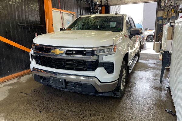 Silverado 1500 LT Z71 CREW 4X4 V8 *NAV* SIÈGES CHAUFF BEDLINER
