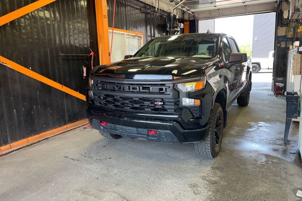 Silverado 1500 CUSTOM TRAIL BOSS CREW 4X4 *CARPLAY* GR REMORQ