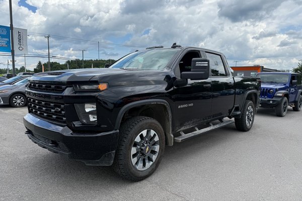 Silverado 2500HD CUSTOM CREW 4X4 *DIESEL* PNBV 9900 LBS *CARPLAY