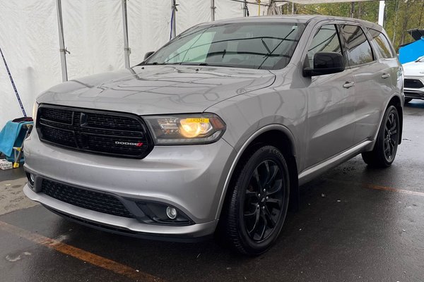 Durango SXT BLACKTOP AWD *TOIT* NAV GR REMORQ 6 PLACES