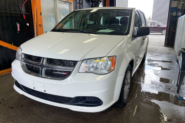 Grand Caravan SE *CAMERA* CLIM MULTIZONES REGUL VITESSE 7 PLACES