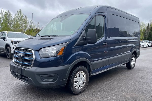 E-Transit Cargo Van MEDIUM ROOF 148WB *NAV* CAMÉRA REG VITESSE