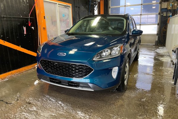 Escape TITANIUM PREMIUM HYBRID AWD *TOIT* NAV HAYON ÉLECT