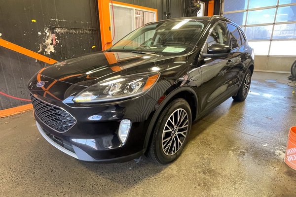 Escape SEL PHEV *625A* *TOIT* NAV CUIR GR REMORQ CARPLAY