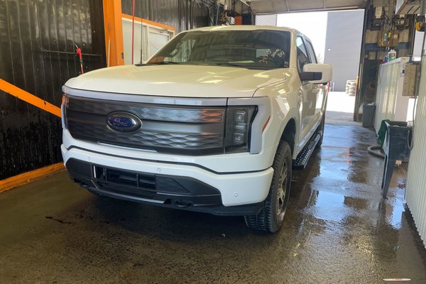 F-150 Lightning LARIAT CREW 4X4 *CUIR* NAV *SIEGES VENTIL* CAM 360