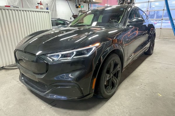 Mustang Mach-E PREMIUM *TOIT* NAV SIÈGES CHAUF CARPLAY B&O CAM360