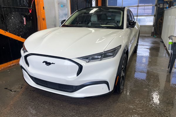 Mustang Mach-E PREMIUM eAWD *TOIT* NAV CUIR SIÈGES CHAUFF B&O