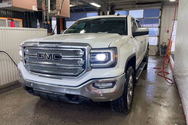 Sierra 1500 SLT CREW 4X4 V8 *TOIT* NAV CUIR SIÈGES VENTIL BOSE