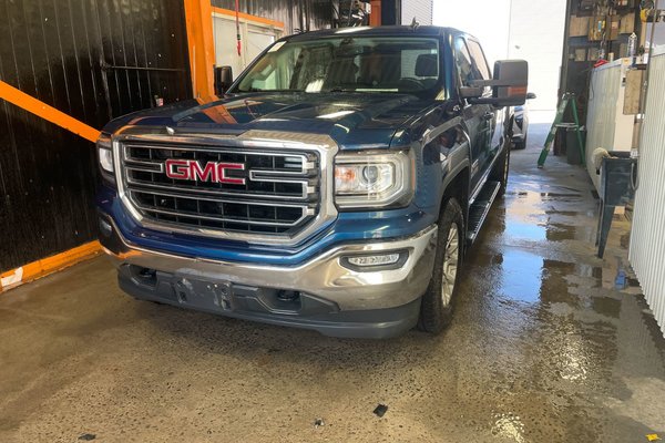 Sierra 1500 SLE CREW 4X4 V8 *GR REMORQ MAX* BEDLINER BLUETOOTH