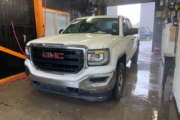 Sierra 1500 LIMITED 4X4 V8 *BEDLINER* BLUETOOTH GR. COMMODITÉ