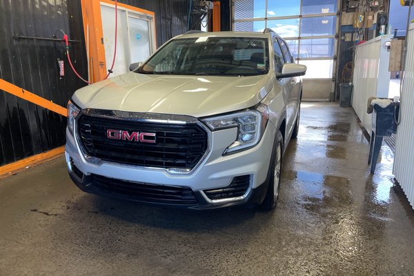 Terrain SLE AWD *SIÈGES CHAUF* REG ADAP HAYON ELEC CARPLAY