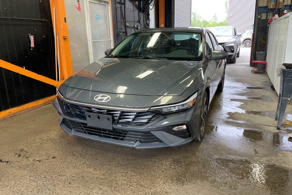 Elantra PREFERRED GR. TECH AUTO *TOIT* NAV SIÈGES CHAUFF