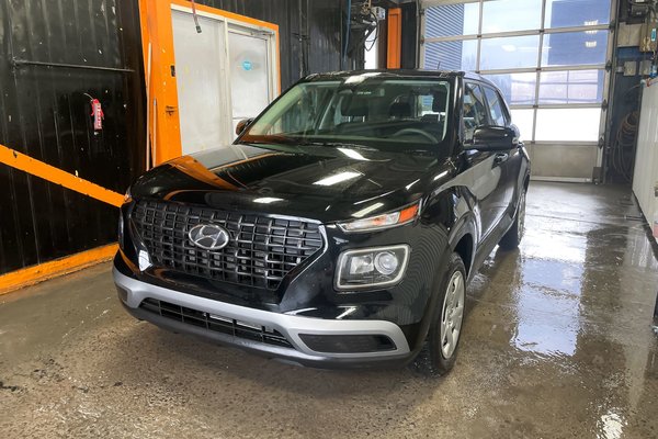 Venue ESSENTIAL *SIÈGES CHAUF* CARPLAY BLUETOOTH *BAS KM