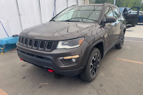 Compass TRAILHAWK ELITE 4X4 *TOIT* NAV CUIR SIÈGES VENTIL