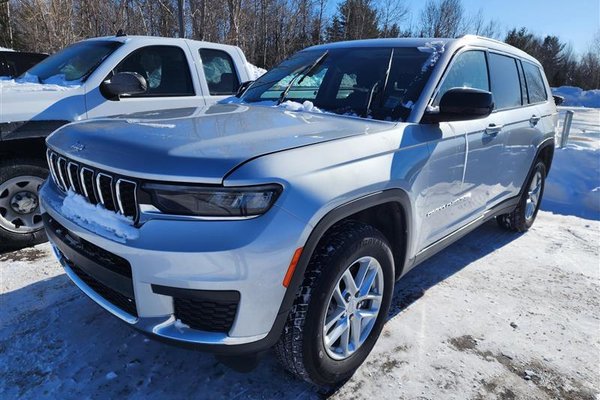 Grand Cherokee L LAREDO 4X4 *SIÈGES / VOLANT CHAUFF* HAYON ELECT