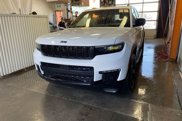 Grand Cherokee L LIMITED 4X4 *TOIT* NAV SIÈGES VENTIL HAYON ELECT