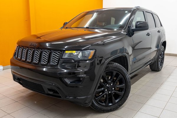 Grand Cherokee ALTITUDE 4X4 *NAV* GR REMORQ SIÈGES CHAUFF CARPLAY