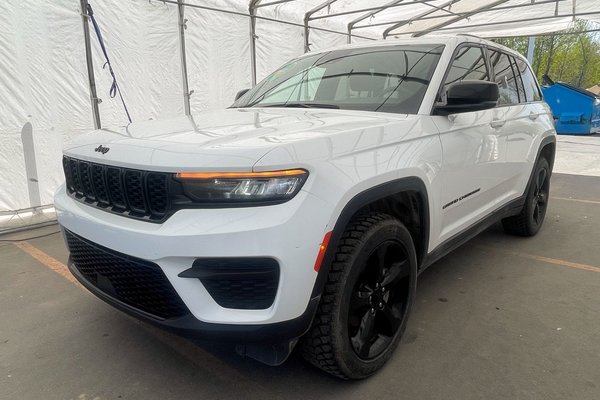 Grand Cherokee ALTITUDE 4X4 *TOIT* SIÈGES / VOLANT CHAUFF CARPLAY