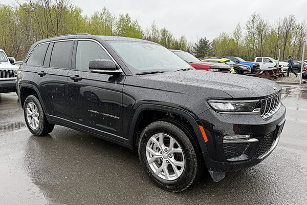 Grand Cherokee LIMITED 4X4 *NAV* SIEGES CHAUF *HAYON ELEC*CARPLAY