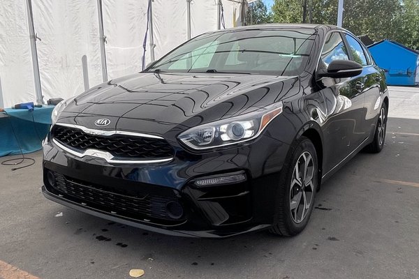 Forte EX AUTO *SIÈGES / VOLANT CHAUFF* CARPLAY ALERTES
