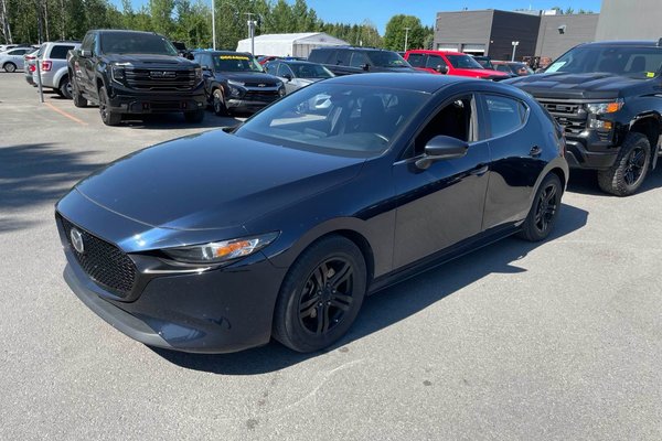 Mazda3 Sport GS AUTO *NAV* SIÈGES / VOLANT CHAUF CARPLAY ALERTE