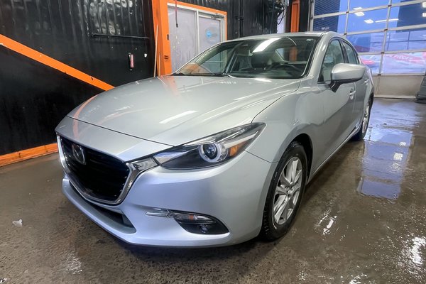 Mazda3 GT AUTO *TOIT* CUIR SIÈGES CHAUFF BOSE ALERTES USB