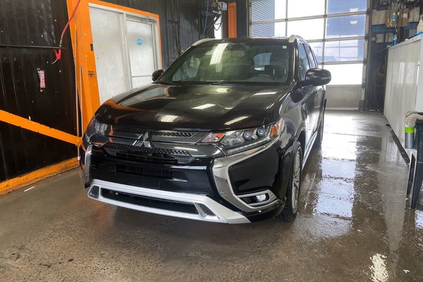 Outlander PHEV SE TOURING AWD *TOIT* SIÈGES CHAUF CUIR ALERTES